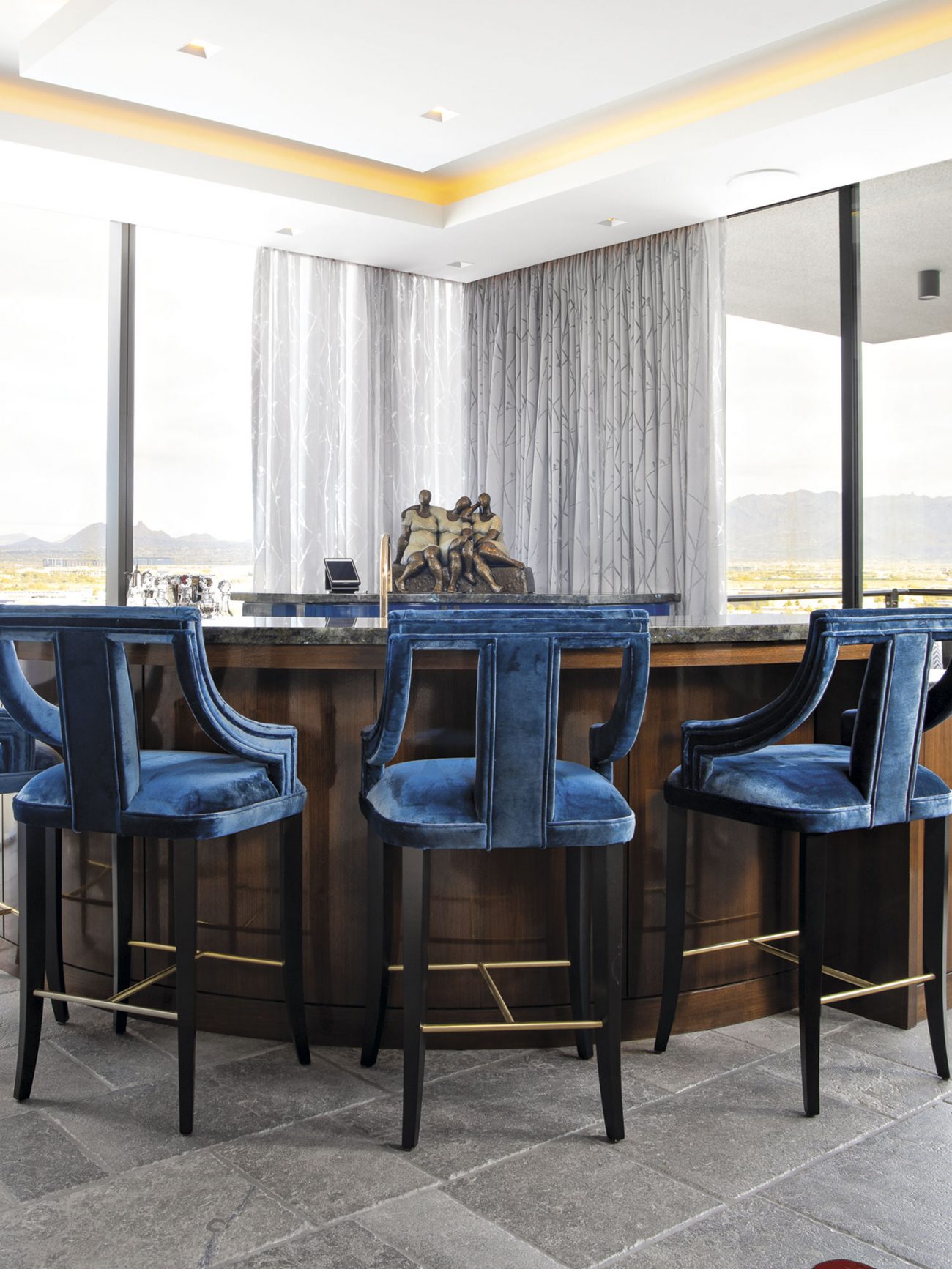 This Stunning North Scottsdale Penthouse Has Retractable Walls and a ...