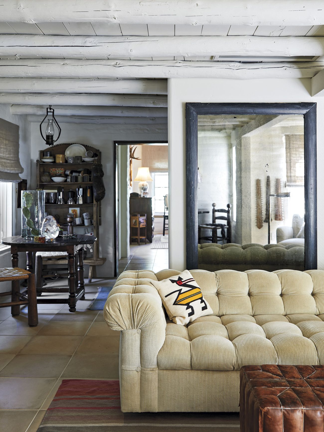 A 100-year-Old Pueblo Revival’s Aesthetic is Lovingly Preserved and ...