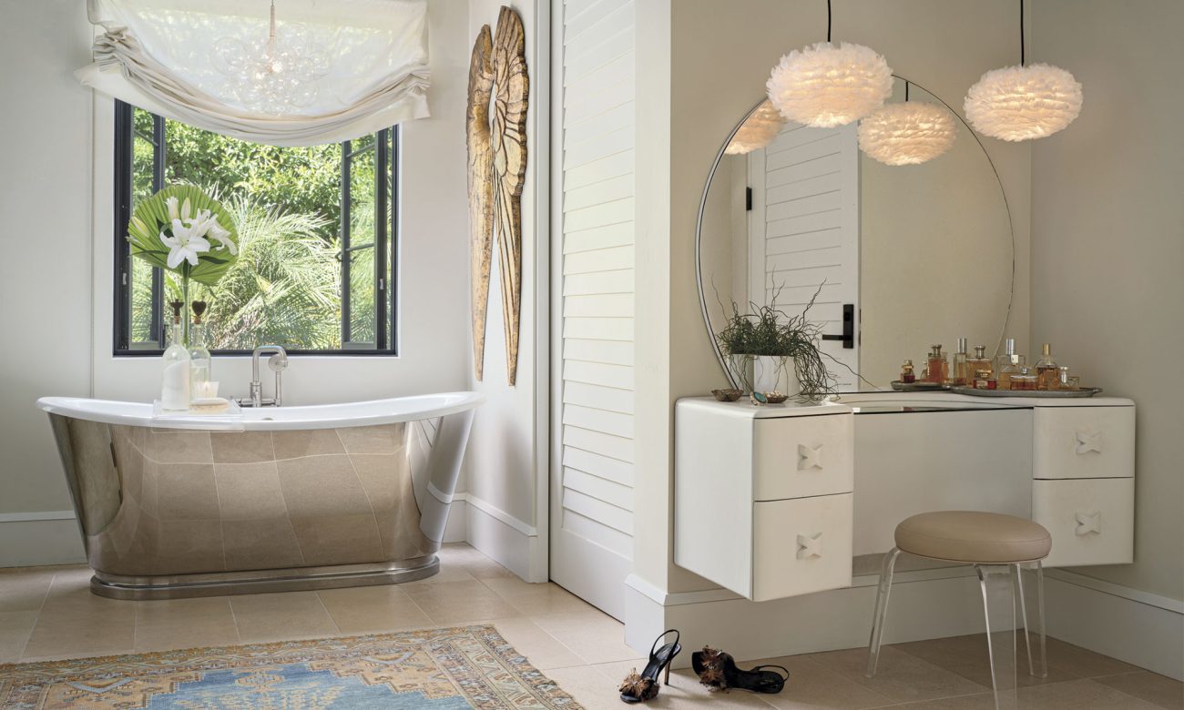 Inside an Interior Designer's Stunning Bali-Inspired Lakeside Retreat ...
