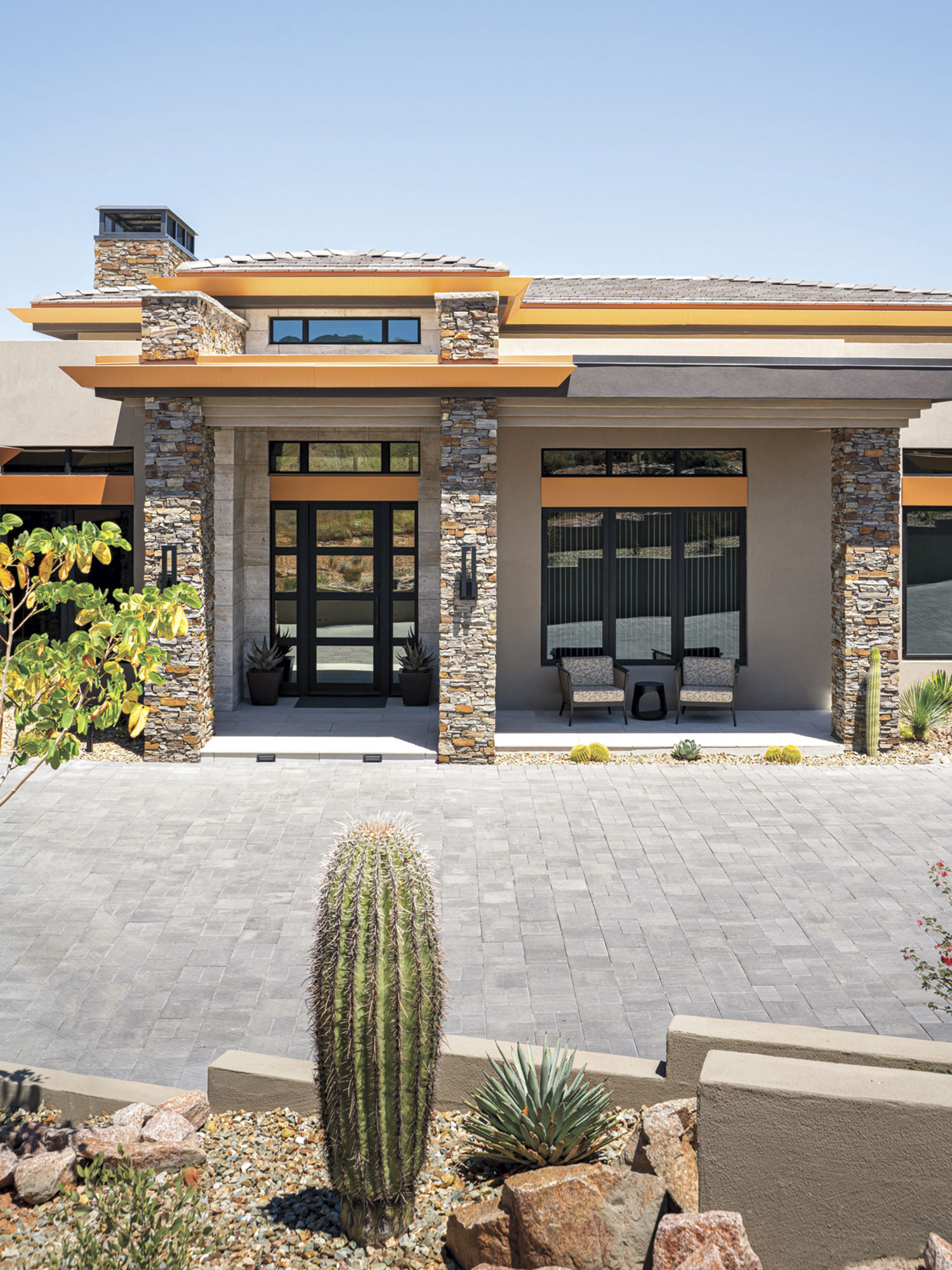 A Home’s Desert Landscape Features Color, Texture and Jaw-Dropping ...