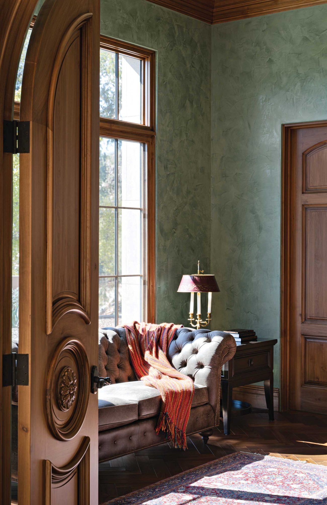Inside a Paradise Valley Home Inspired by Charming Italian Villas and ...